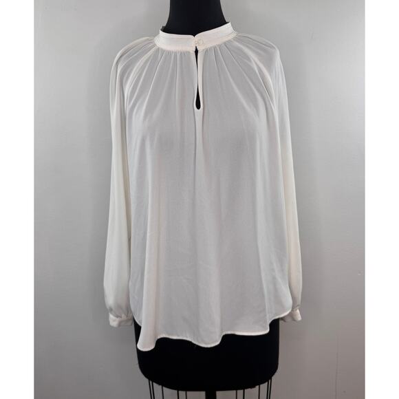 Elizabeth And James White Blouse Keyhole Mock Neck Raglan Sleeve Size Medium M - Picture 1 of 6